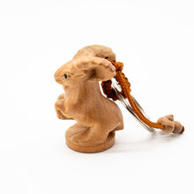 Görseli Galeri görüntüleyiciye yükleyin, Peach Wood Keychain with the Twelve Chinese Zodiac Signs-Sheep - ETNCN
