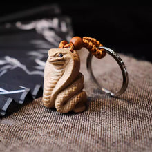 Charger l&#39;image dans la galerie, Peach Wood Keychain with the Twelve Chinese Zodiac Signs-Snake - ETNCN
