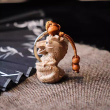 Görseli Galeri görüntüleyiciye yükleyin, Peach Wood Keychain with the Twelve Chinese Zodiac Signs-Dragon - ETNCN
