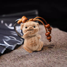 Charger l&#39;image dans la galerie, Peach Wood Keychain with the Twelve Chinese Zodiac Signs-Pig - ETNCN
