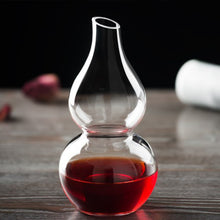 Load image into Gallery viewer, Gourd-Shaped Glass Wine Decanter-Straight - ETNCN
