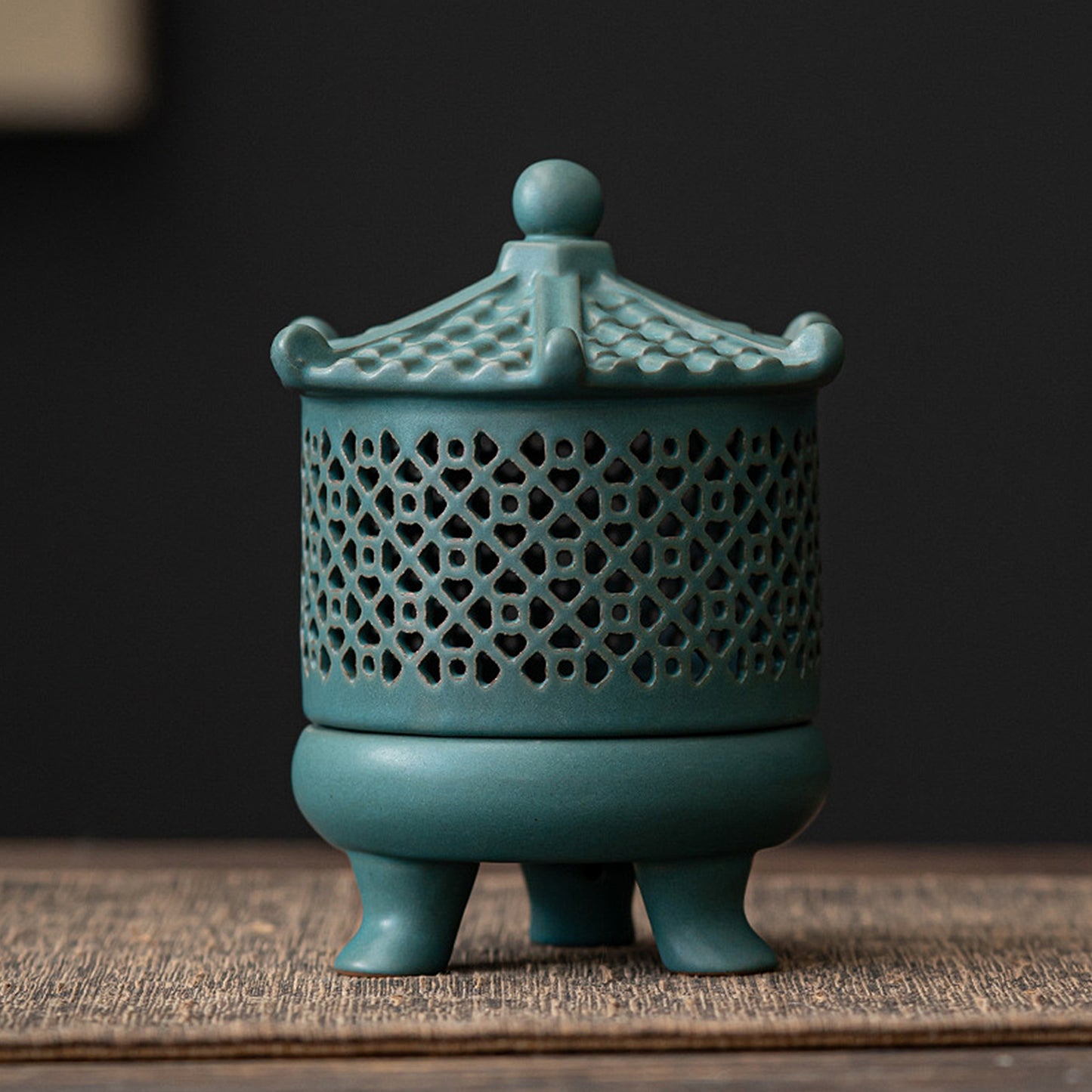 Ceramic Chinese Retro Courtyard Style Incense Burner - ETNCN