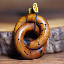 Load image into Gallery viewer, Daoist Protective Amulet Thunderstruck Wood Qiankun Circle Necklace - ETNCN
