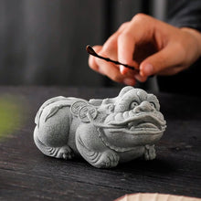 Load image into Gallery viewer, Guarding Home, Attracting Wealth-Pixiu Mythical Beast Ornament - ETNCN
