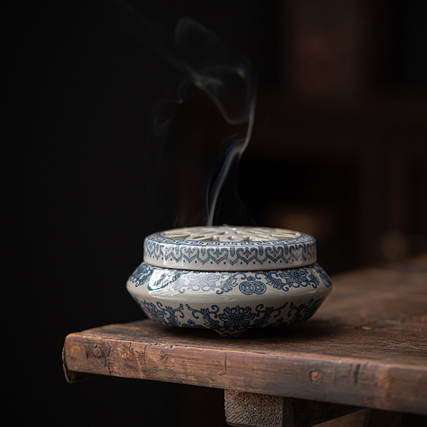 Ceramic blue and white porcelain Chinese incense burner