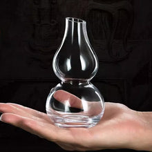 Load image into Gallery viewer, Gourd-Shaped Glass Wine Decanter-Straight - ETNCN
