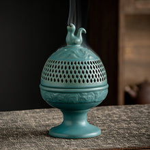 Görseli Galeri görüntüleyiciye yükleyin, Ceramic Antique Chinese Incense Burner
