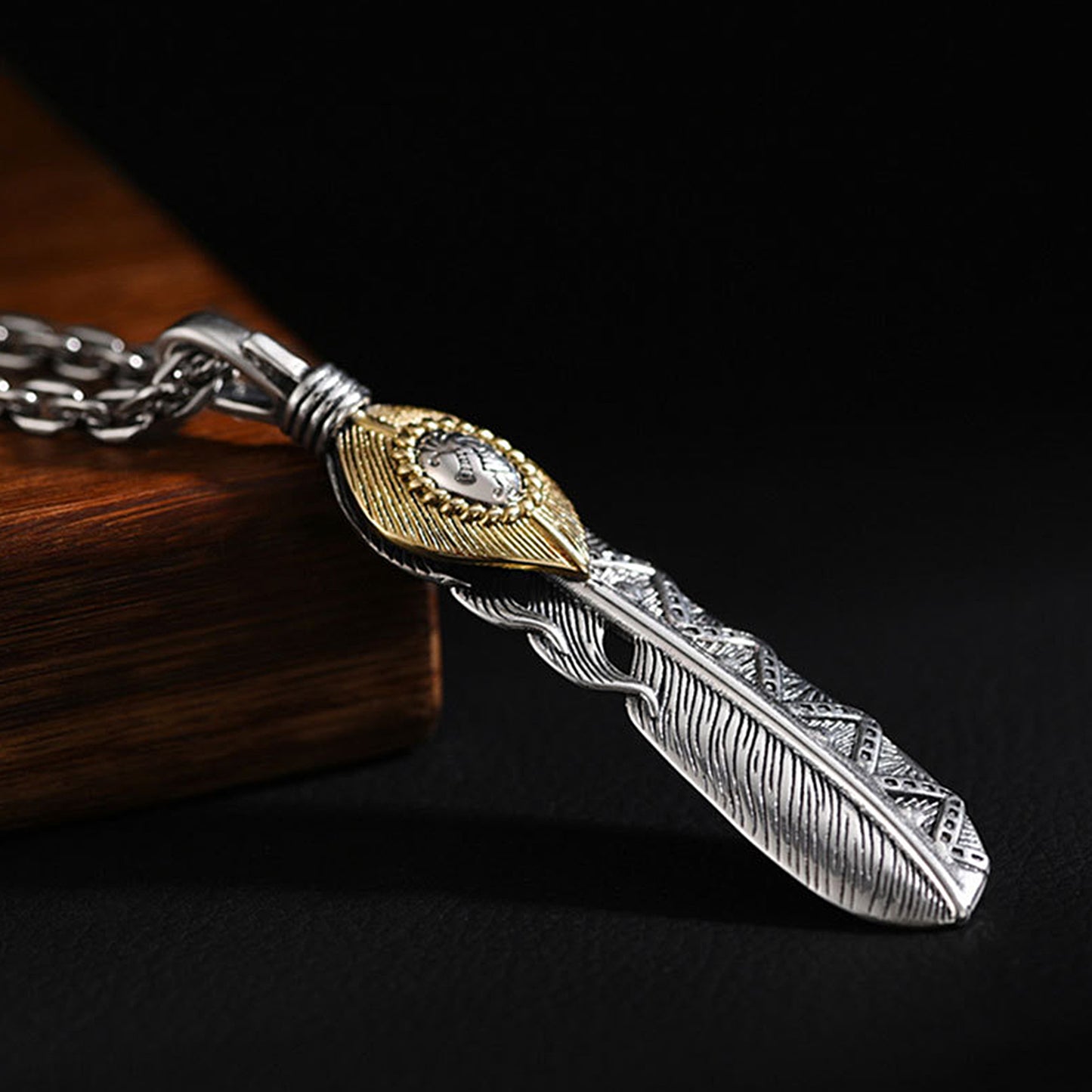 Metal Indian Feather Necklace